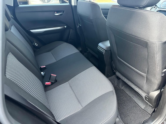 Vehicle image 8 Vehicle image 8