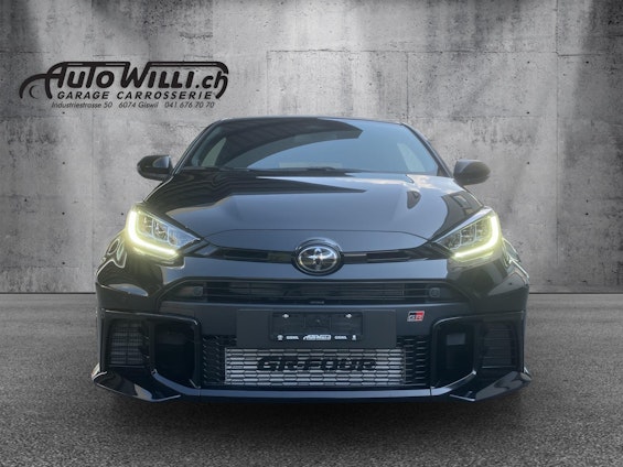 First vehicle image