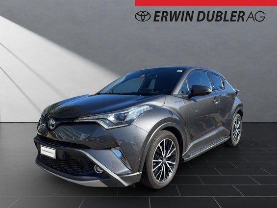 First vehicle image