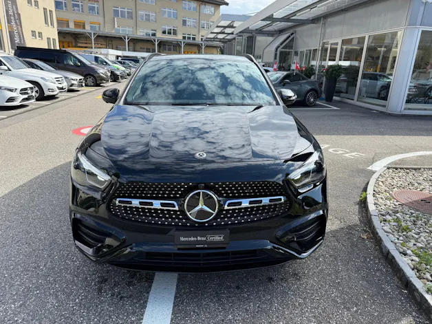 Mercedes-Benz GLA 200 Night Star AMG Line