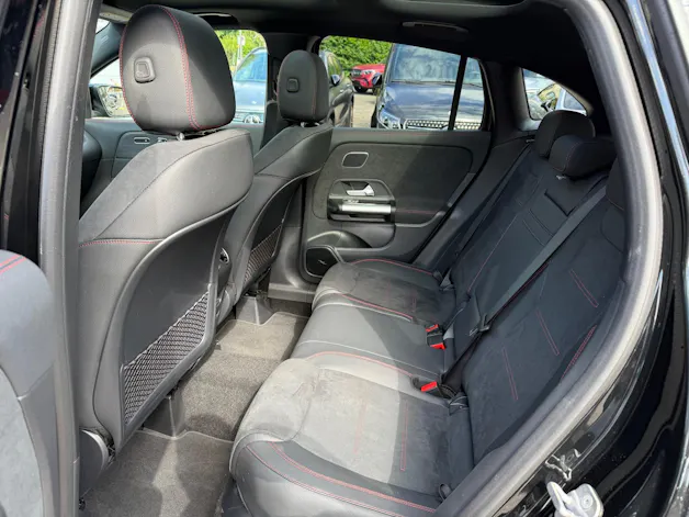 Mercedes-Benz GLA 200 Night Star AMG Line