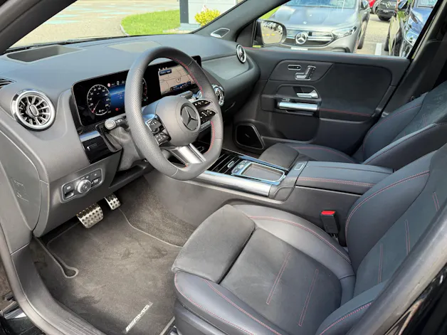 Mercedes-Benz GLA 200 Night Star AMG Line