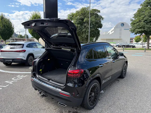 Mercedes-Benz GLA 200 Night Star AMG Line