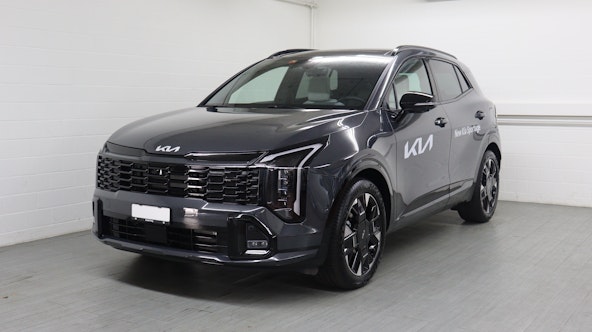 First vehicle image