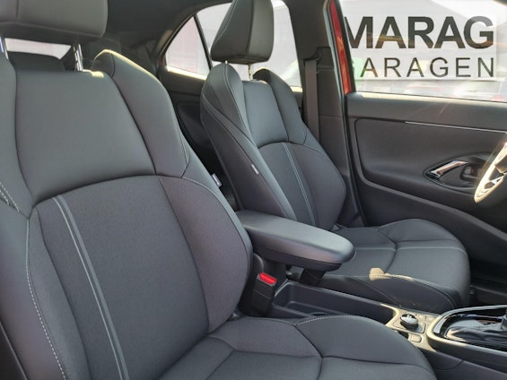 Vehicle image 12 Vehicle image 12