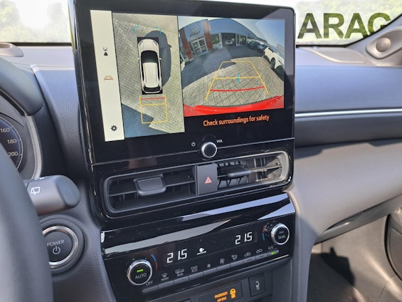 Vehicle image 8 Vehicle image 8