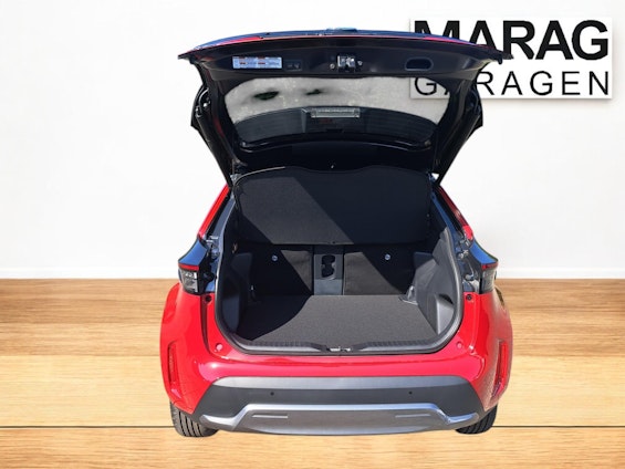 Vehicle image 6 Vehicle image 6