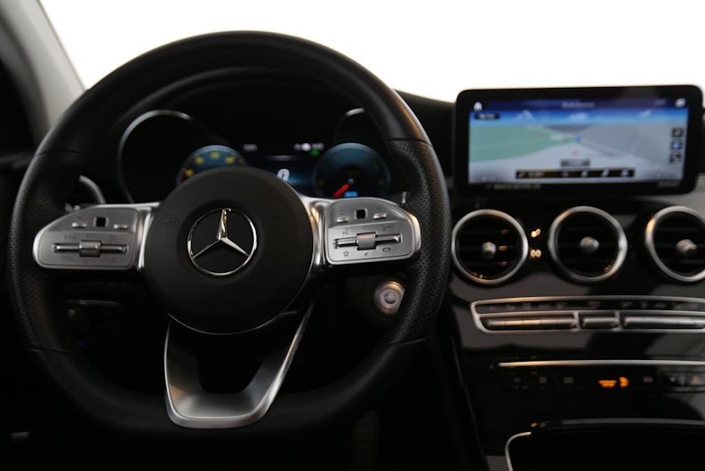 Vehicle image MERCEDES-BENZ GLC 300