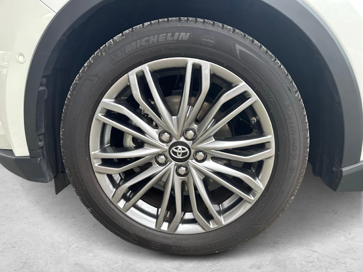 image du véhicule TOYOTA C-HR