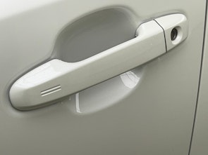 Vehicle image TOYOTA C-HR 2.0 VVTi HSD Premium