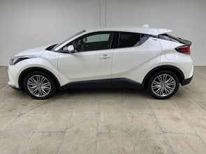 Vehicle image TOYOTA C-HR 2.0 VVTi HSD Premium