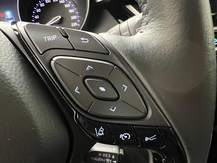 Vehicle image TOYOTA C-HR