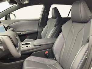 Lexus RZ 550e F Sport ab 0.9% Leasing