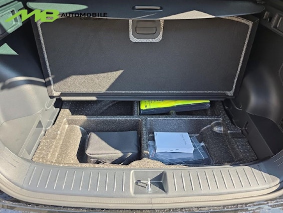 Vehicle image 7 Vehicle image 7