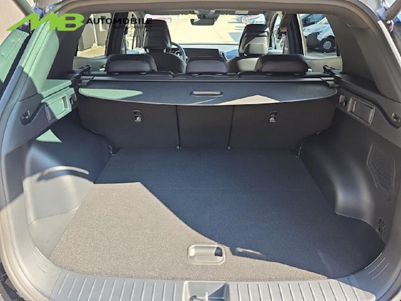 Vehicle image 6 Vehicle image 6