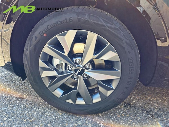 Vehicle image 12 Vehicle image 12