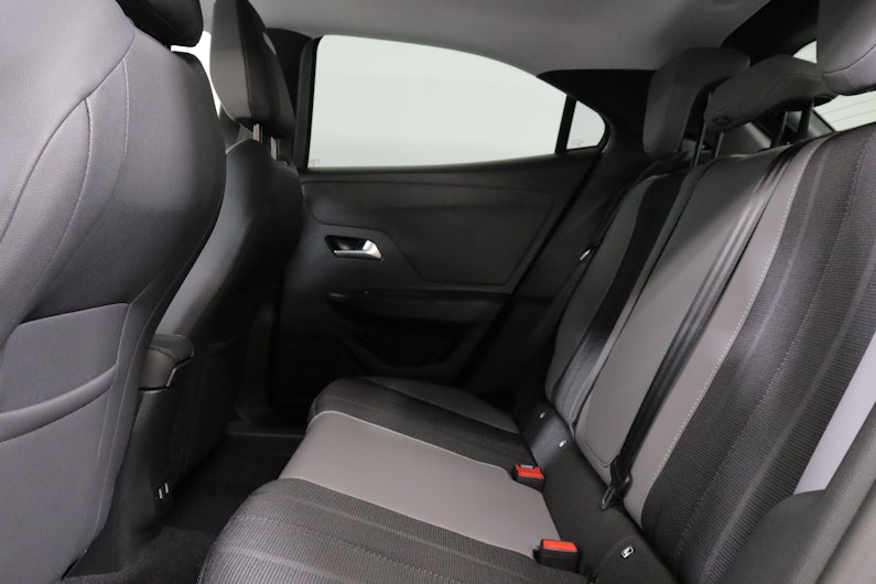 Vehicle image OPEL MOKKA