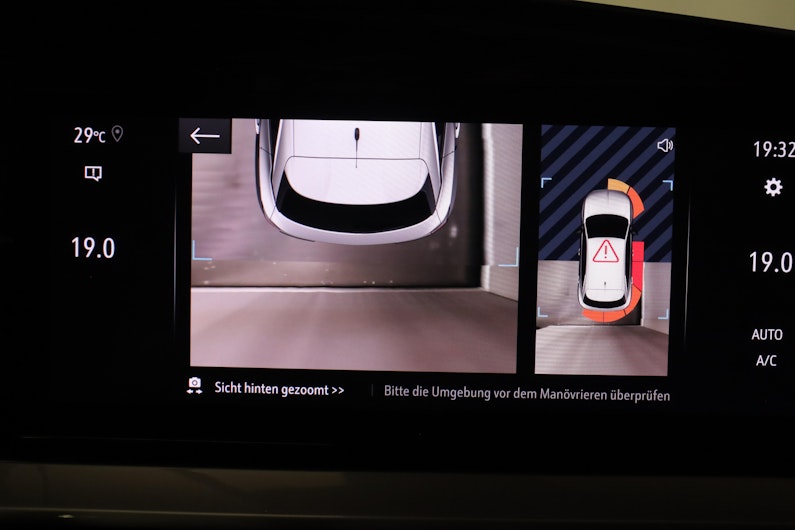 Vehicle image OPEL MOKKA