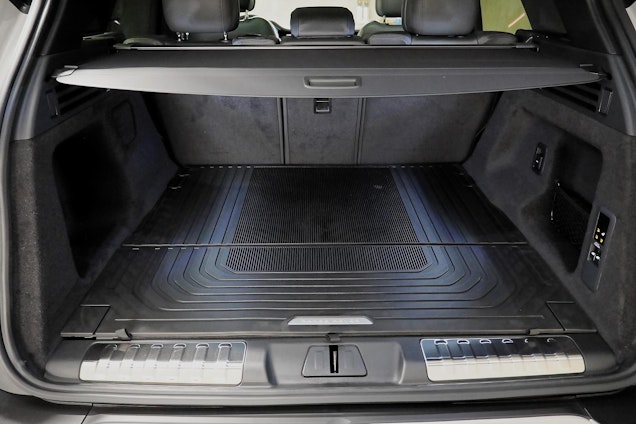 Vehicle image 15 Vehicle image 15