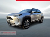 First vehicle image