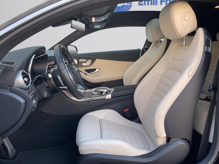 Vehicle image MERCEDES-BENZ C 300