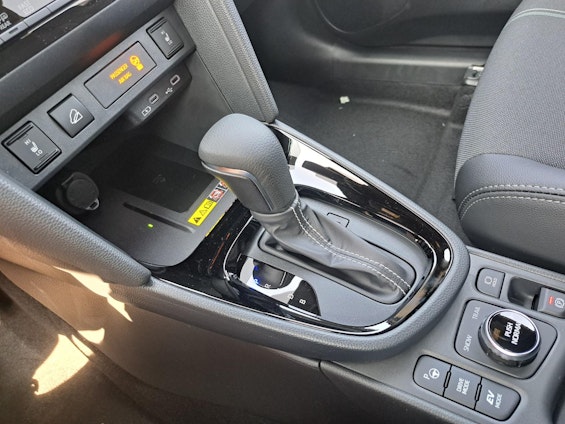 Vehicle image 9 Vehicle image 9