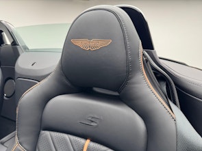 Vehicle image ASTON MARTIN V8 Vantage Roadster 4.0 S V8 Bi-Turbo