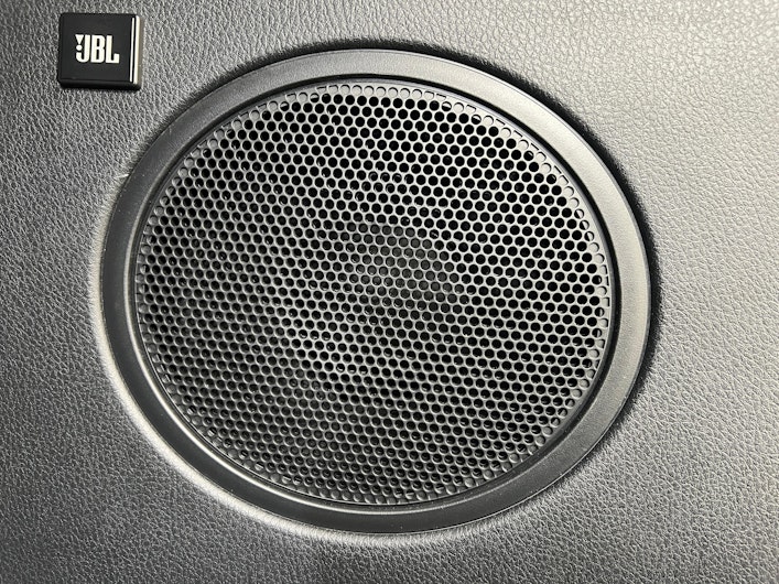 Vehicle image TOYOTA C-HR