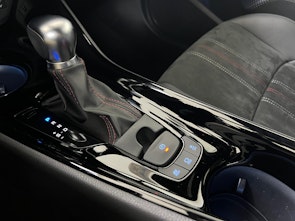 Vehicle image TOYOTA C-HR 2.0 VVTi HSD GR Sport