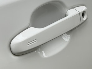 Vehicle image TOYOTA C-HR 2.0 VVTi HSD GR Sport