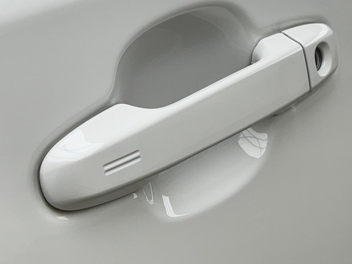 Vehicle image TOYOTA C-HR