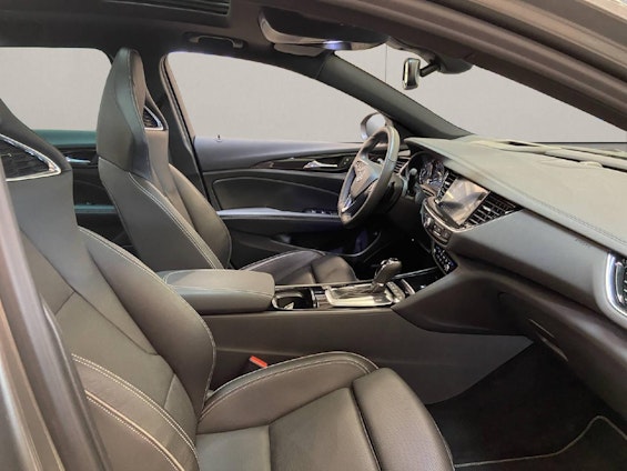 Vehicle image 10 Vehicle image 10