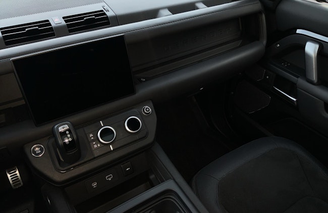 Vehicle image 10 Vehicle image 10