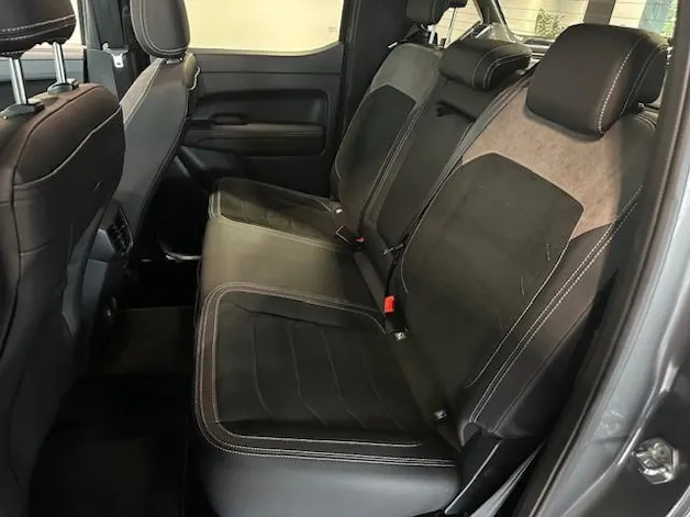 VW Amarok DKab. Pick-up 3.0 TDI 240 PanAmericana Winter 2 4m