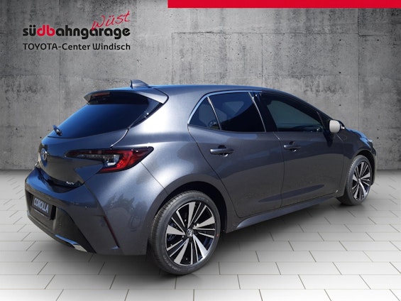 Vehicle image 12 Vehicle image 12