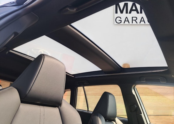 Vehicle image 14 Vehicle image 14