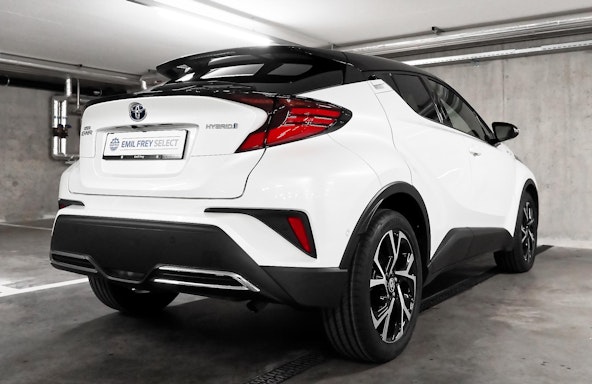 Vehicle image 14