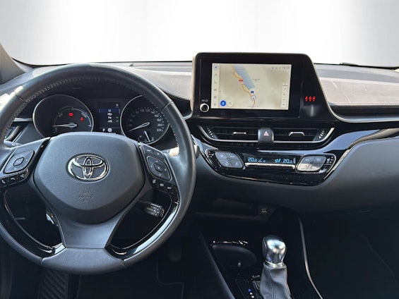 Vehicle image 7