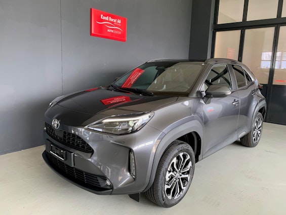 First vehicle image First vehicle image