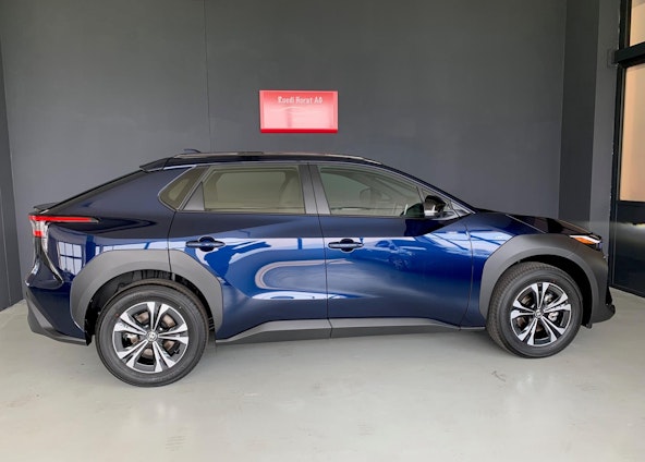 Vehicle image 10 Vehicle image 10