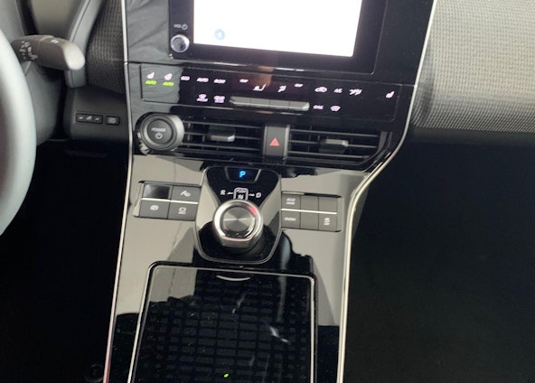 Vehicle image 17 Vehicle image 17