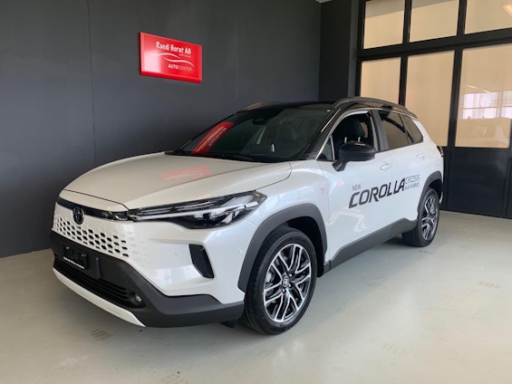 First vehicle image