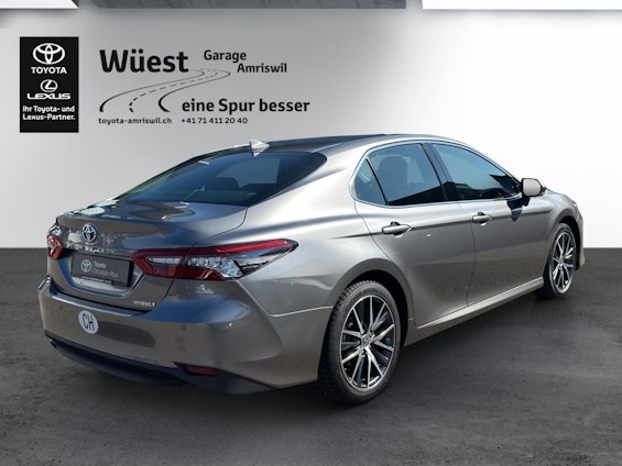 Vehicle image 4 Vehicle image 4