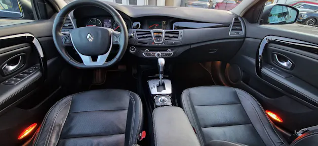Renault Laguna Grandtour 2.0 dCi 173 Bose Edition