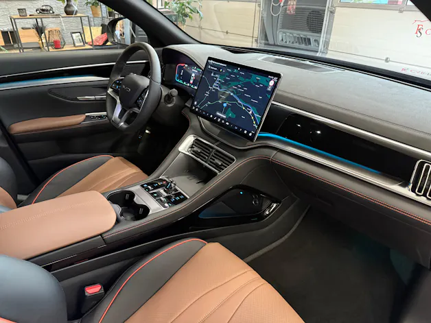 BYD Seal U DM-i Design AWD
