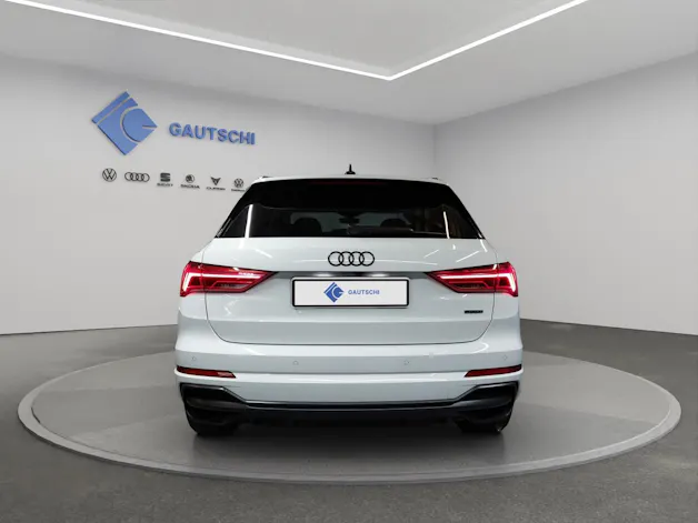 Audi Q3 35 TDI S line quattro S-tronic