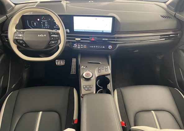 Vehicle image 8 Vehicle image 8