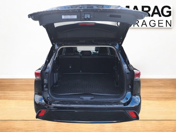 Vehicle image 6 Vehicle image 6