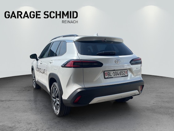 Vehicle image 4 Vehicle image 4