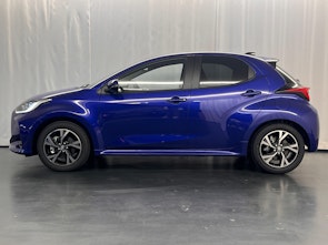 Vehicle image TOYOTA Yaris 1.5 VVT-i HSD Trend